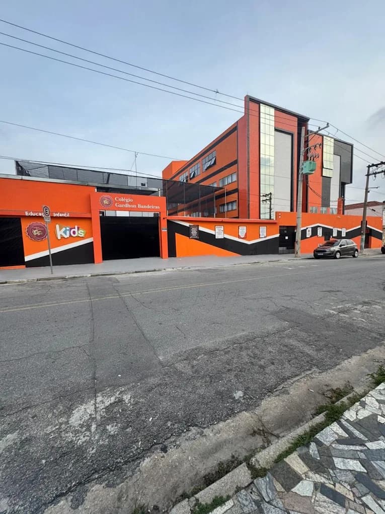 Fachada da Educação Infantil, vista da rua